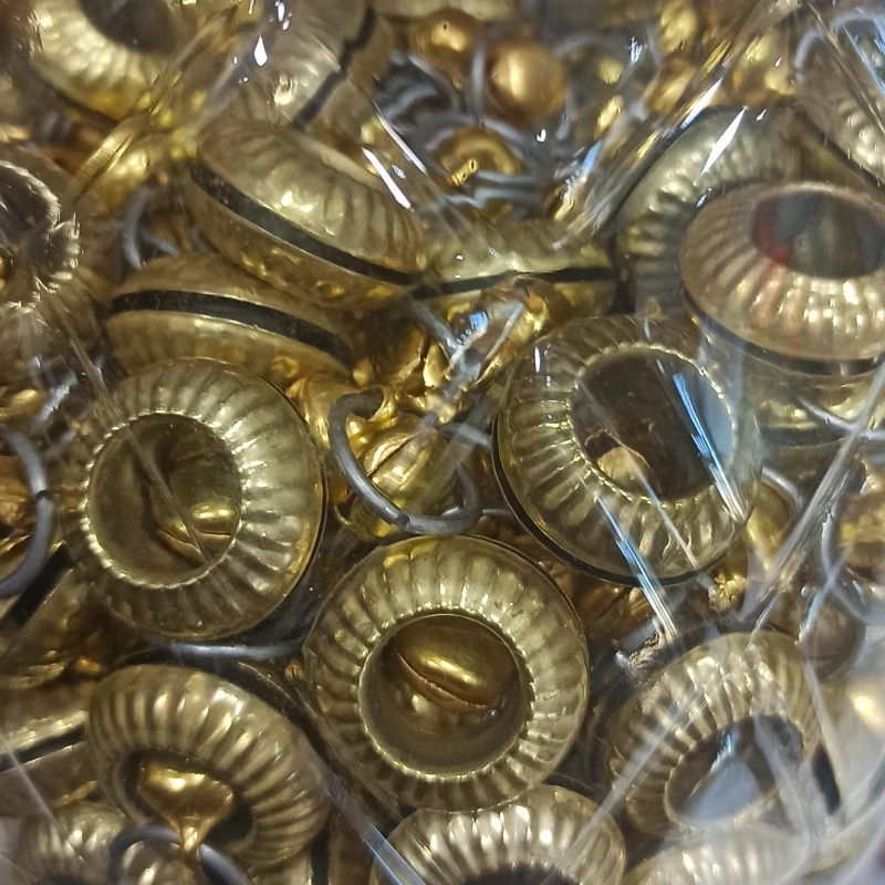 پلاک زنگولهای طلایی مخصوص کبوتران زینتی و مسابقهای