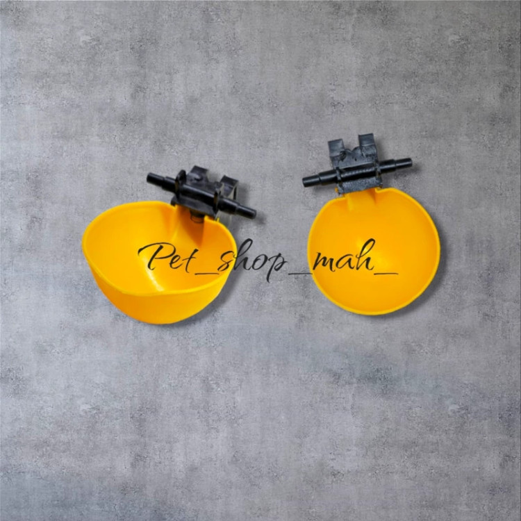 آبخوری اتوماتیک فنجانی پرندگان با نیپل پلاستیکی مقاوم و نصب آسان