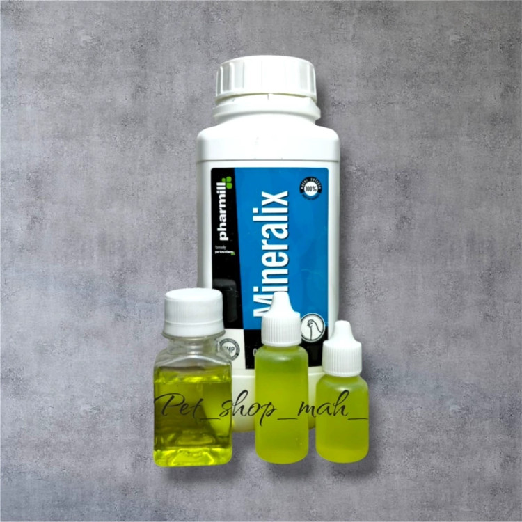 بطری مکمل مایع مینرالیکس فارمیل لهستان، تامینکننده مواد معدنی ضروری برای حیوانات و پرندگان