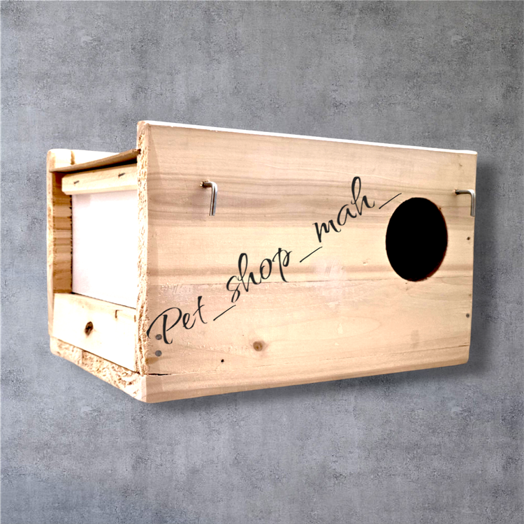 لانه چوبی مخصوص عروس هلندی با درب کشویی و تهویه مناسب برای جوجهکشی و تخمگذاری