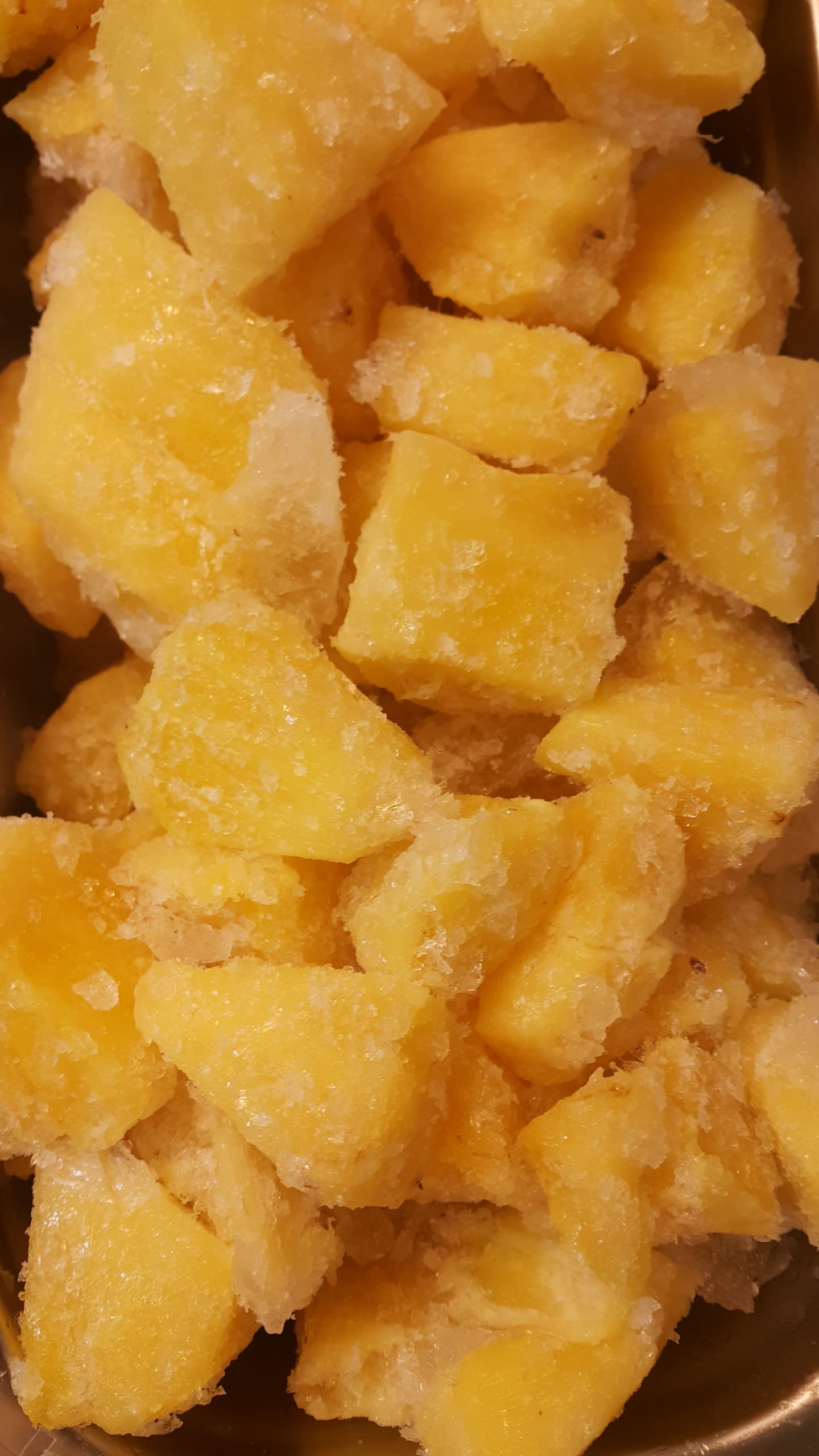 اناناس منجمد